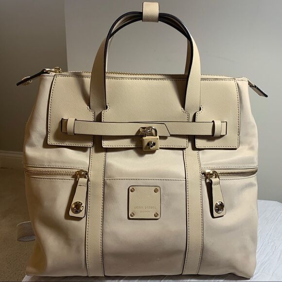 Henri Bendel Jetsetter Backpack/Bag - Large - Picture 4 of 15